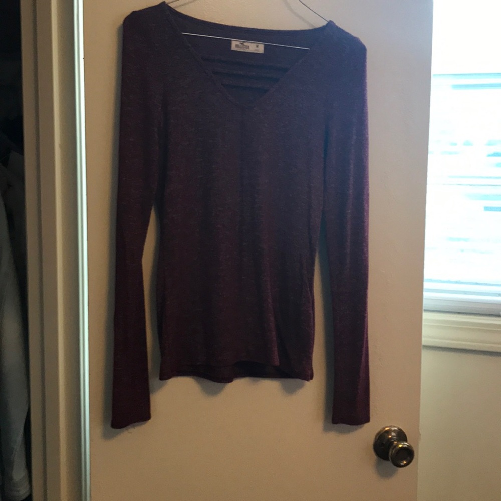 Long sleeve burgundy top